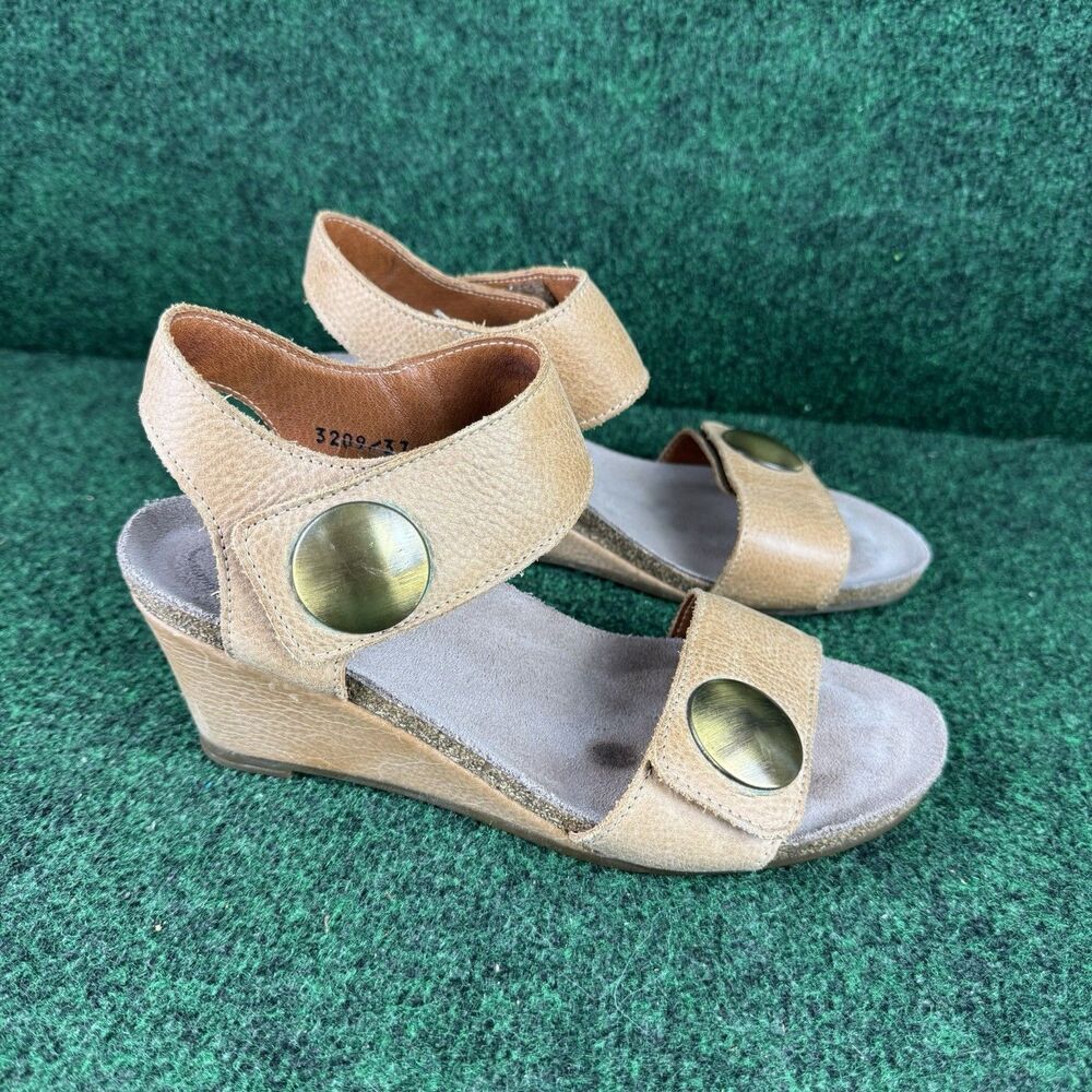 Taos Leather Sandals Women’s 6-6.5 EU 37 Brown Embossed Strap Made In Portugal